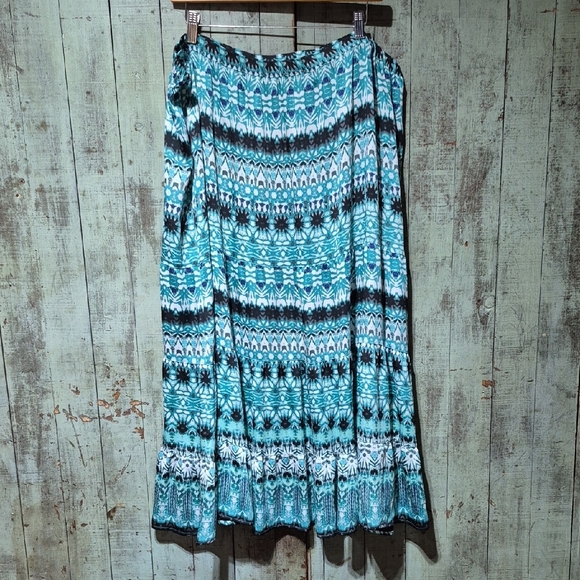 JACLYN SMITH Teal and Black Patterned Maxi Skirt - Picture 5 of 5